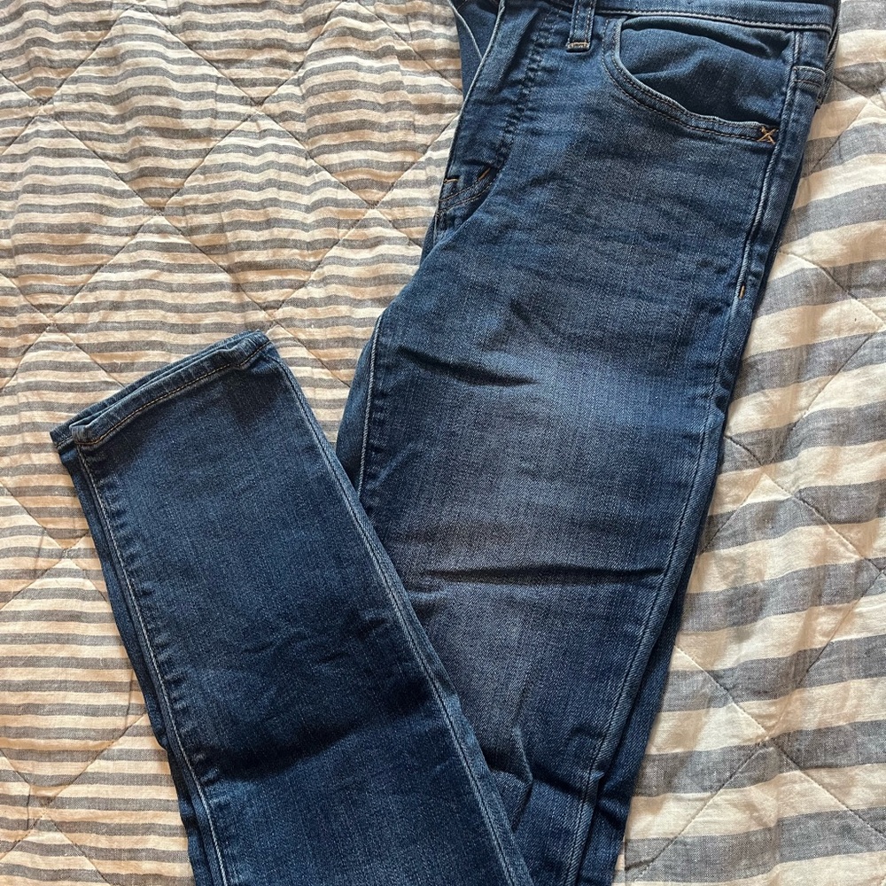 Madewell Blue Skinny Jeans with Flattering Fit